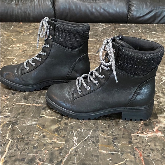Universal Thread Women's Lue Lace Up Hiking Black Combat Boots - Picture 3 of 6